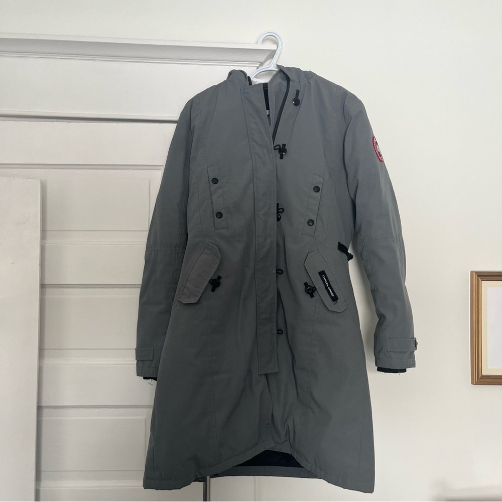 Canada Goose Kensington Parka Women’s Size Medium Gray Jacket